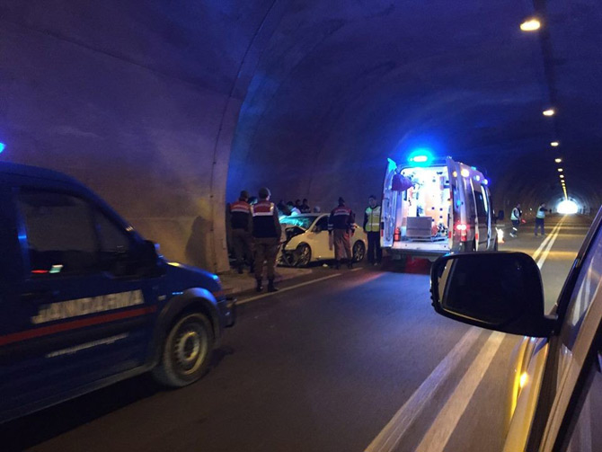 artvin’de-trafik-kazasi-1-olu-2.jpg artvin’de-trafik-kazasi-1-olu-2.jpg