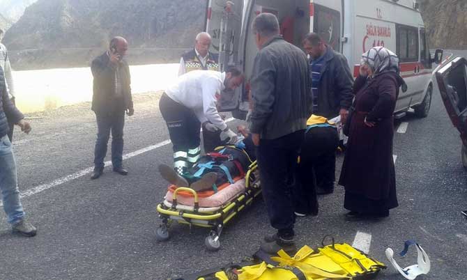 artvin’de-trafik-kazasi-4-yarali-3-002.jpg