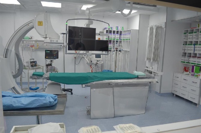 artvin-devlet-hastanesinde-ilk-anjiyo-yapildi-3.jpg