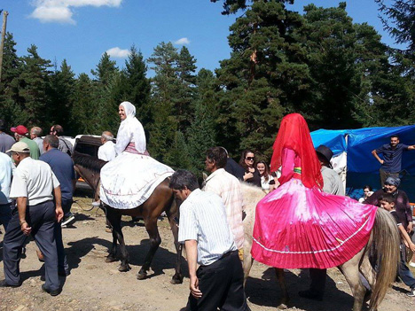artvin-gunleri’nde-geleneksel-koy-dugunu-yapilacak3.jpg artvin-gunleri’nde-geleneksel-koy-dugunu-yapilacak3.jpg