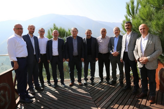 artvin-valisi-omer-doganay-baskanliginda-dsi-toplanti-salonunda-duzenlenen-kamu-yatirimlari-degerlendirme-ve-istisare-toplantisi-(4).jpg