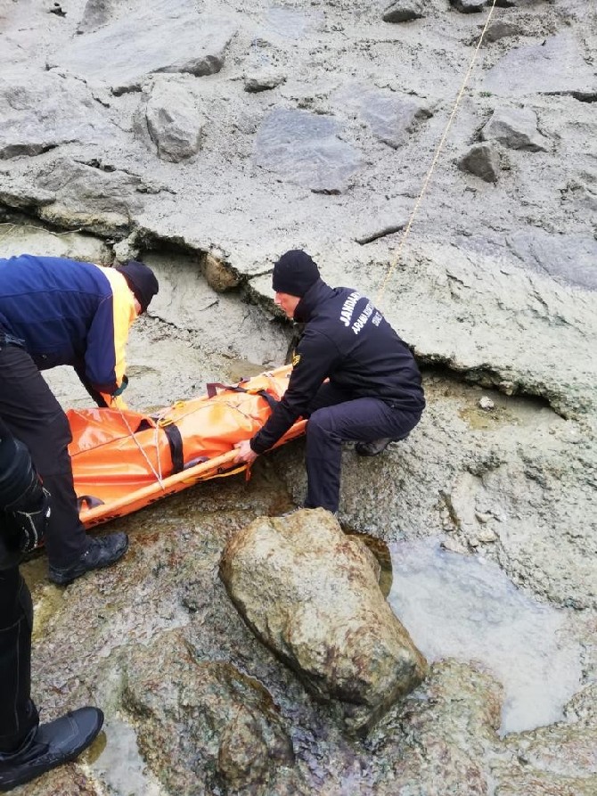 artvinde-coruh-nehrine-dusen-tirin-surucusu-hayatini-kaybetti-10.jpg