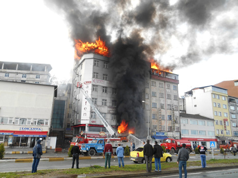 artvinde-yangina-tomali-mudahale10.jpg artvinde-yangina-tomali-mudahale10.jpg