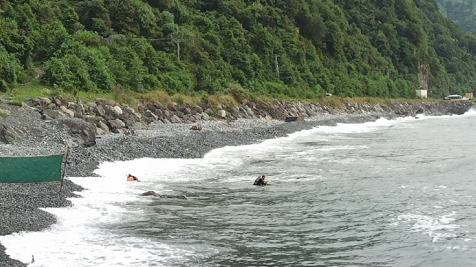 artvinde-yuzmek-icin-denize-giren-genc-kayboldu-6.jpg