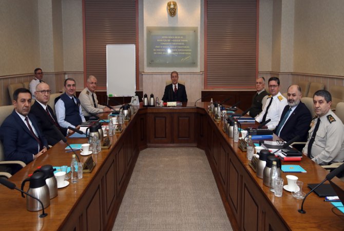 askerlik-kisaliyor-bakan-akar-baskanliginda-toplanti-yapildi...jpg