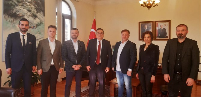 askon-rize-heyeti-batum-baskonsoloslugunu-ziyaret-etti-1.jpg