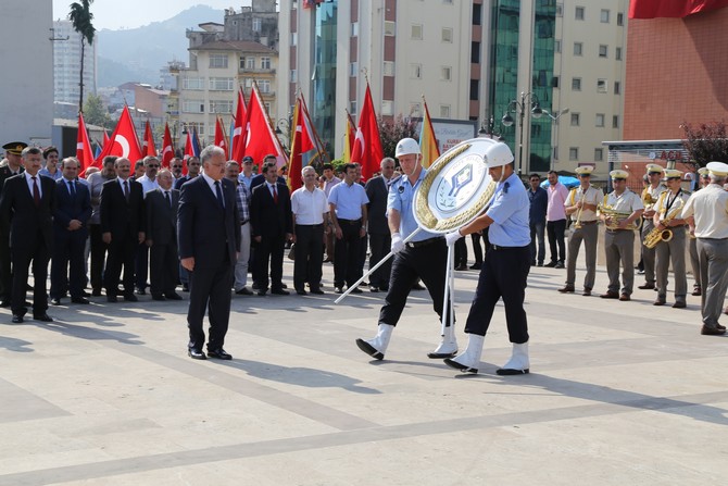 ataturk’un-rize’ye-gelisinin-93.-yildonumu-kutlandi-(5).jpg