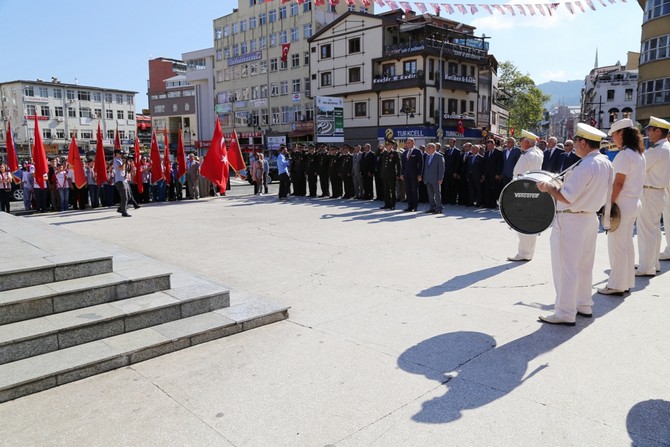 ataturk’un-rize’ye-gelisinin-yildonumu-kutlandi-(7).jpg