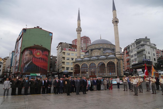 ataturk’un-rize’yi-ziyaretinin-92.-yildonumu-torenle-kutlandi-(1).jpg
