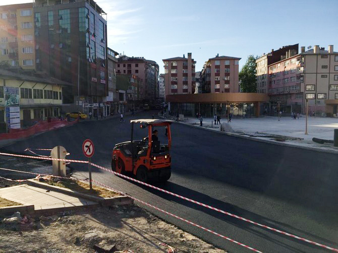 ataturk-caddesi-asfaltlama-calismasi-rize-(8).jpg
