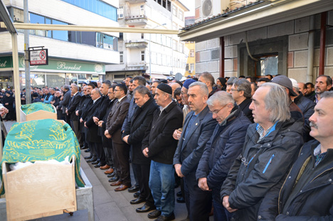 atilla-esmen’in-aci-gunu-8.jpg atilla-esmen’in-aci-gunu-8.jpg