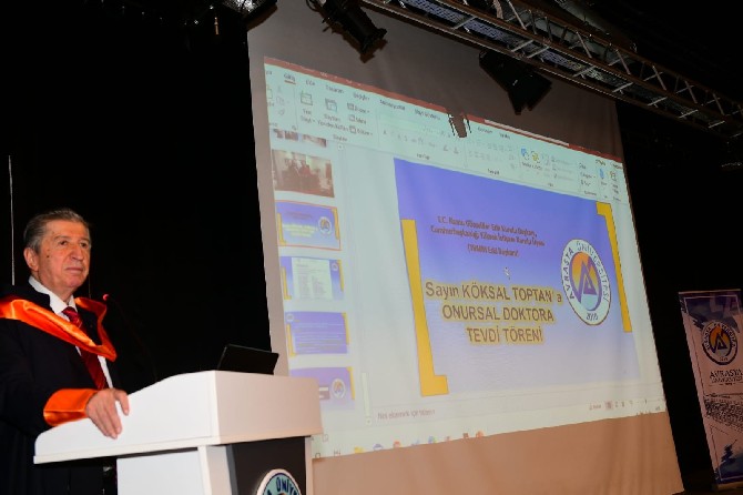 avrasya-universitesinden-koksal-toptan’a-onursal-doktora-belgesi-(1).jpg