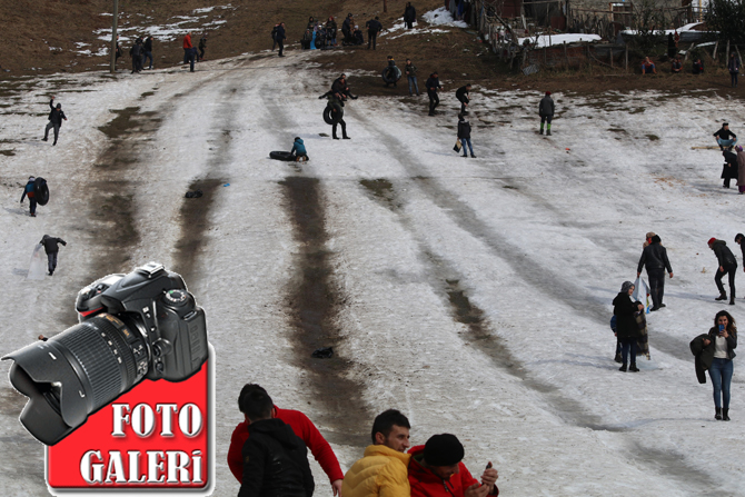 ayderde-kar-festivali-‘kardan-adamsiz’-gecti.jpg