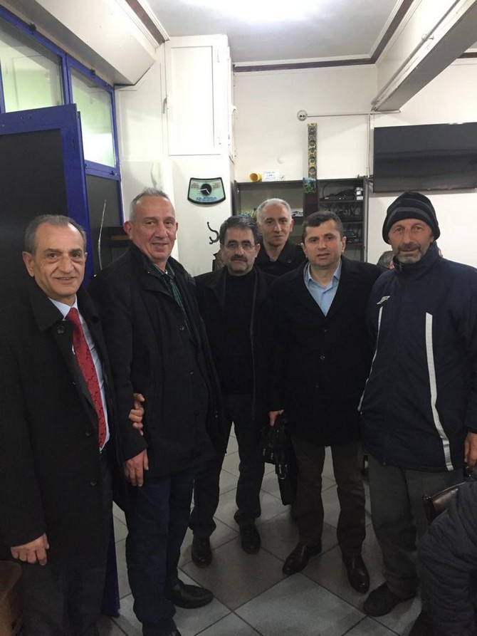 ayhan-akyuz-chp-rize-belediye-baskan-adayi-secim-ziyaretlerinde-(1).jpg