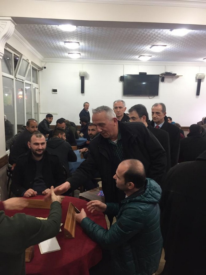 ayhan-akyuz-chp-rize-belediye-baskan-adayi-secim-ziyaretlerinde-(5).jpg