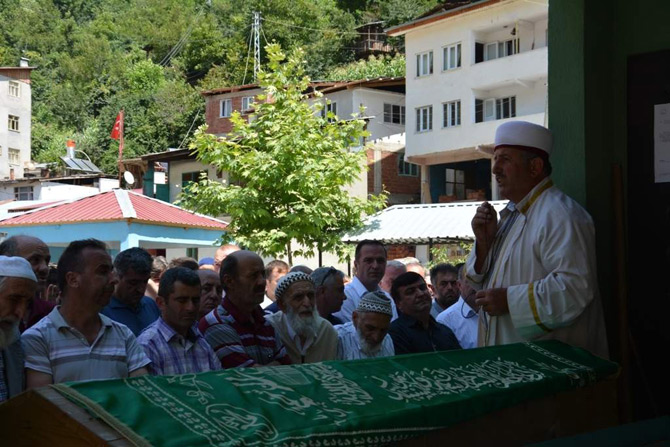 ayhan-alpaslan-cenaze-toreni.jpg
