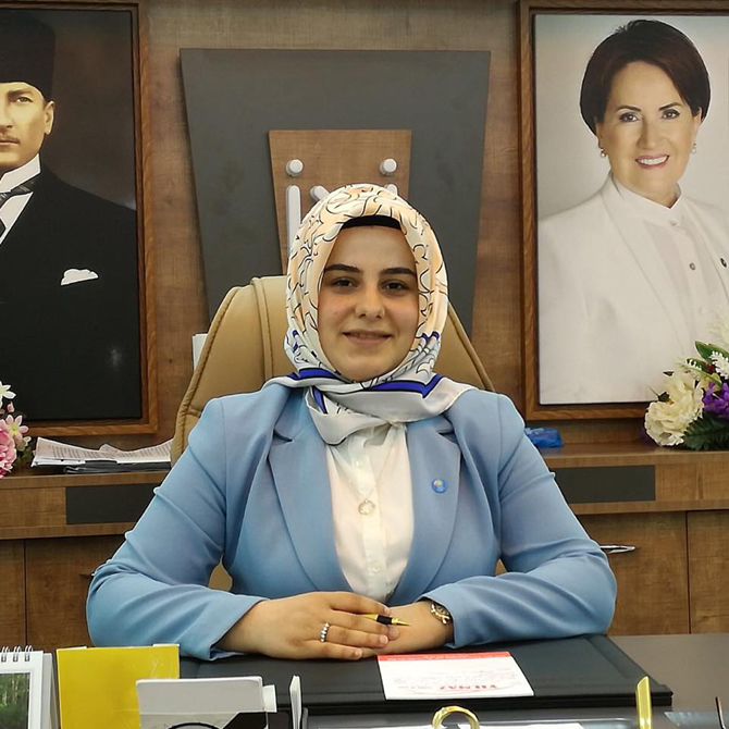 aysegul-akyildiz-ozyanik-iyi-parti-rize-il-baskani.jpg