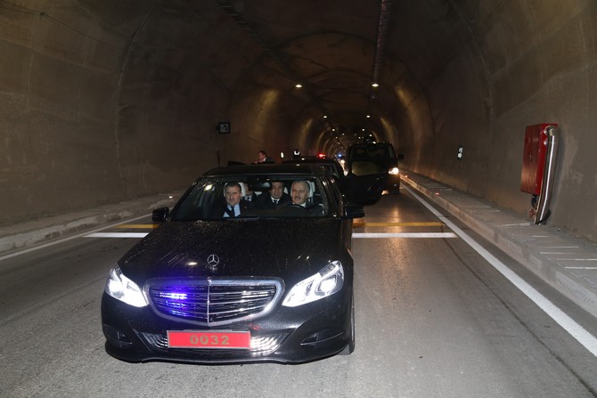 bakan-arslan-ve-bak-cankurtaran-tunelini-ulasima-acti-(6).jpg