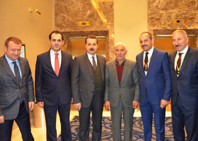 bakan-faruk-celik-trabzonda-2.jpg