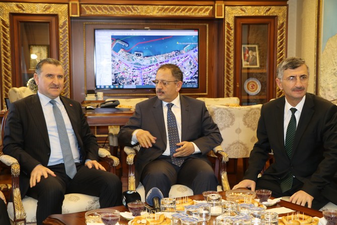 bakan-ozhaseki-ve-bakan-bak-rize’de-(2).jpg