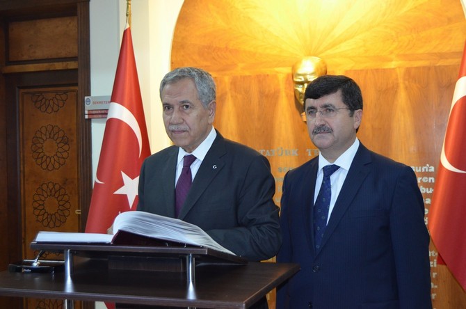 basbakan-yardimcisi-arinc-trabzonda-(2).jpg