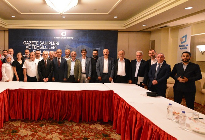 basin-ilan-kurumu-bik-genel-muduru-cavit-erkilinc-trabzon-ardahan-artvin-bayburt-erzurum-gumushane-ve-rizede-yayinlan-42-gazetenin-temsilcisi-ile-bolge-toplantisinda-bir-araya-geldi-2.jpg