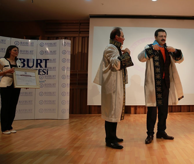 bayburt-universitesi,-tobb-baskani-rifat-hisarciklioglu’na-fahri-doktora-unvani-verdi4.jpg