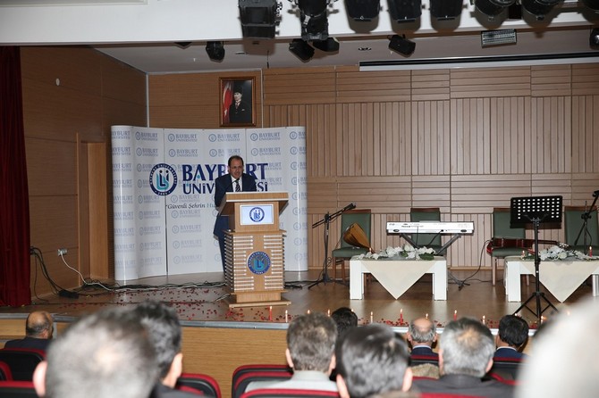 bayburt-universitesi-egitim-fakultesi-ogrencileri-tarafindan-24-kasim-ogretmenler-gunu-anma-gecesi-duzenlendi-(3).jpg