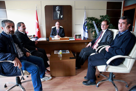 bayburt-universitesi-egitim-fakultesi-yeni-dekani-prof.-gulcu-gorevine-basladi3.jpg