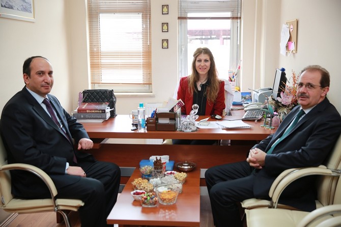 bayburt-universitesi-rektoru-prof.-dr.-selcuk-coskun,-yeni-ogretim-uyelerini-ziyaret-etti‏-(2).jpg