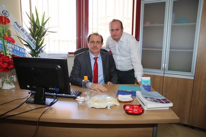 bayburt-universitesi-rektoru-prof.-dr.-selcuk-coskun,-yeni-ogretim-uyelerini-ziyaret-etti‏-(8).jpg