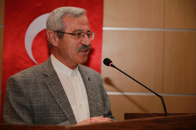 bayburt-universitesi-tarafindan-‘-90-yasindaki-delikanli-asim’-konulu-konferans-duzenlendi-2.jpg