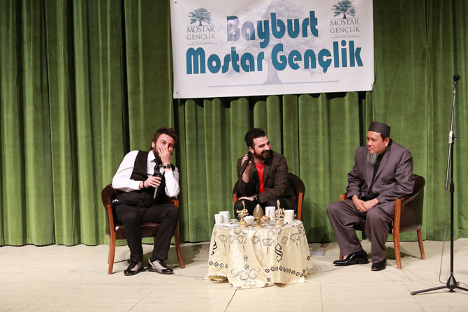 bayburt-universitesi-tarih-kulubunden-muhabbet-soluklu-gece5.jpg