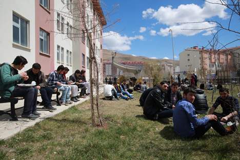 bayburt-universitesinde-kutlu-dogum-yemegi-4.jpg