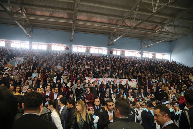 bayburt-universitesinde-mezuniyet-sevinci-yasandi-(11).jpg