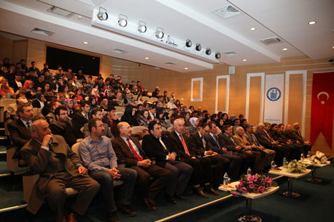 bayburt-universitesinde-psikolojik-sosyal-ve-yasal-boyutuyla-yaslilik-paneli-2.jpg