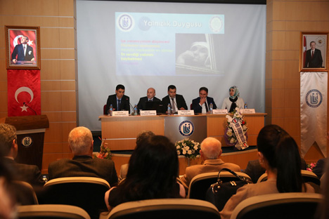 bayburt-universitesinde-psikolojik-sosyal-ve-yasal-boyutuyla-yaslilik-paneli-6.jpg