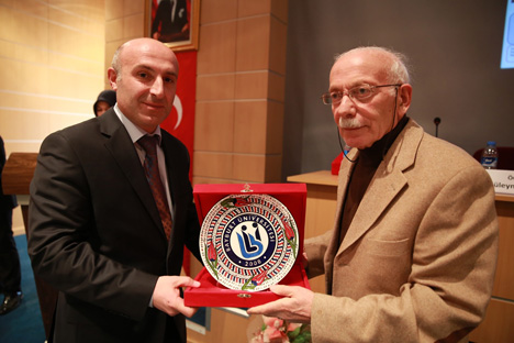 bayburt-universitesinde-psikolojik-sosyal-ve-yasal-boyutuyla-yaslilik-paneli-9.20150327101238.jpg