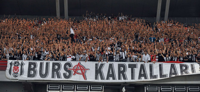 beiktas-taraftari.jpg beiktas-taraftari.jpg