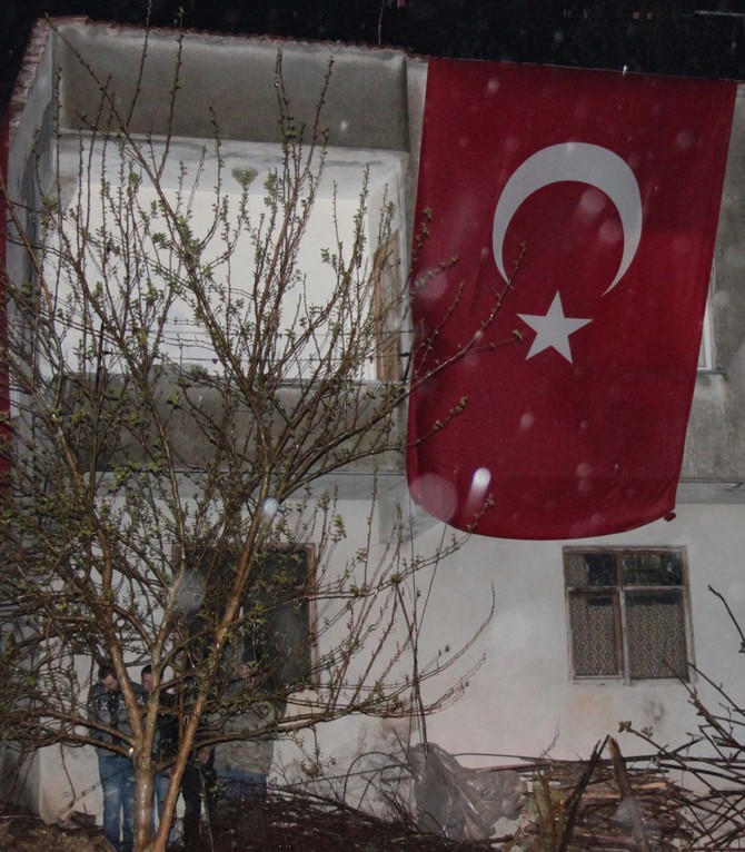 bekir-kelleci-sehit-atesi-giresuna-dustu-(3).jpg
