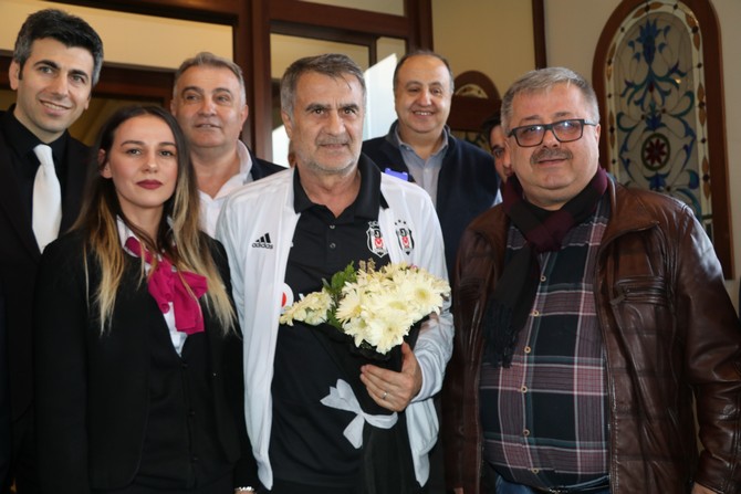 besiktas,-rizede-mesalelerle-karsilandi-(2).jpg