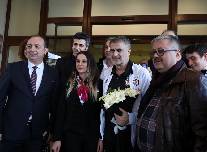 besiktas-kafilesi-rizeye-geldi-(6).jpg