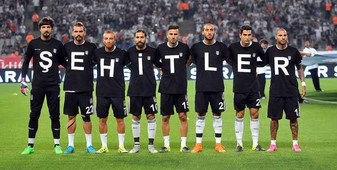 besiktas-sehitleri-unutmadi2.jpg besiktas-sehitleri-unutmadi2.jpg
