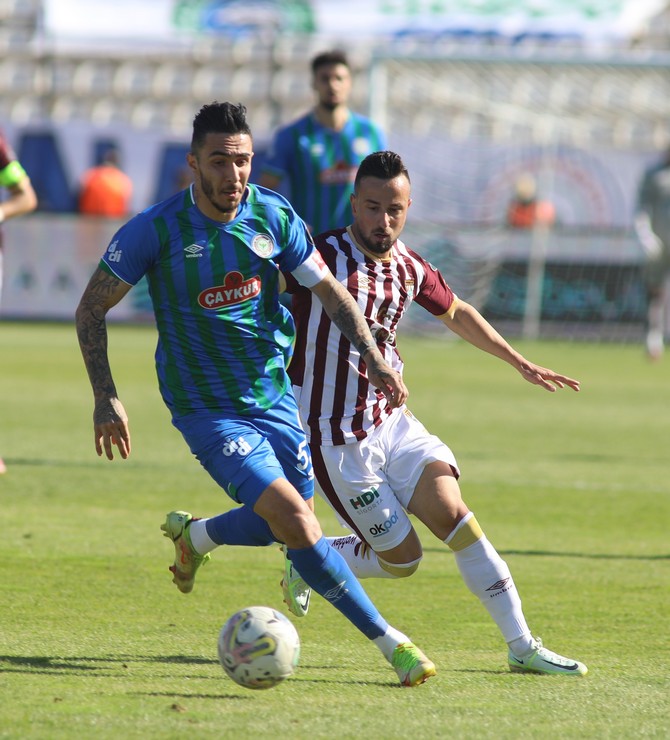 beycimento-bandirmaspor-ile-caykur-rizespor-bandirma-17-eylul-stadinda-karsilasti-10.jpg