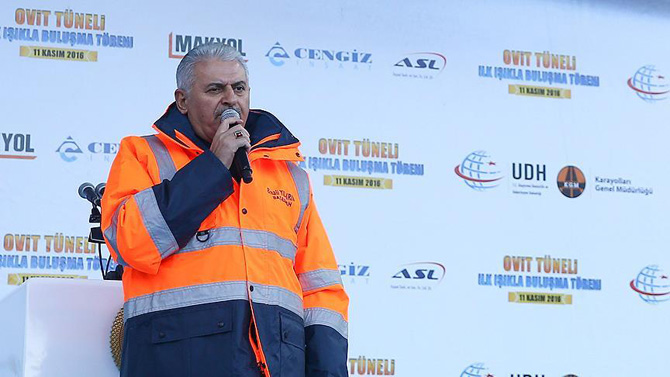 binali-yildirim-ovitte.jpg