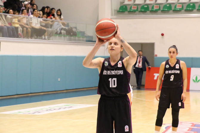 botas-gelisim-rize-belediyesi-kadin-basketbol-yari-final-2-macindan-kareler-6.jpg