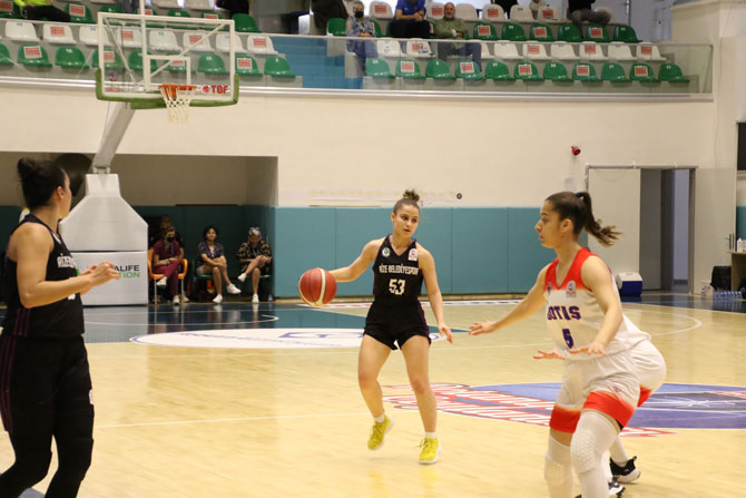 botas-gelisim-rize-belediyesi-kadin-basketbol-yari-final-2-macindan-kareler-7.jpg