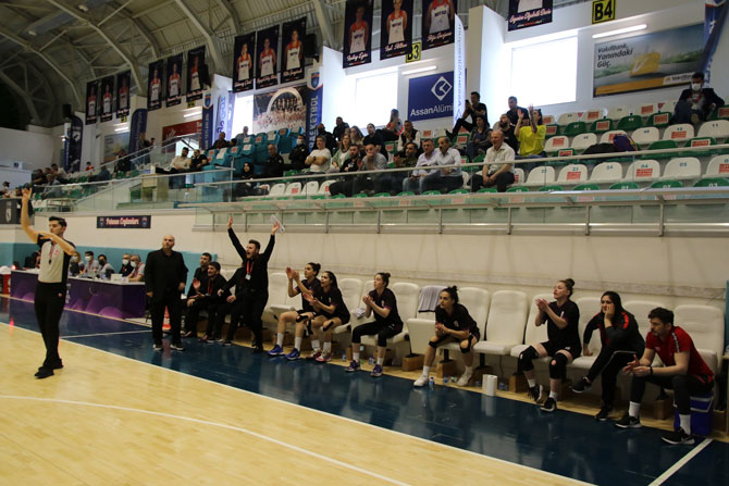 botas-gelisim-rize-belediyesi-kadin-basketbol-yari-final-2-macindan-kareler-9.jpg