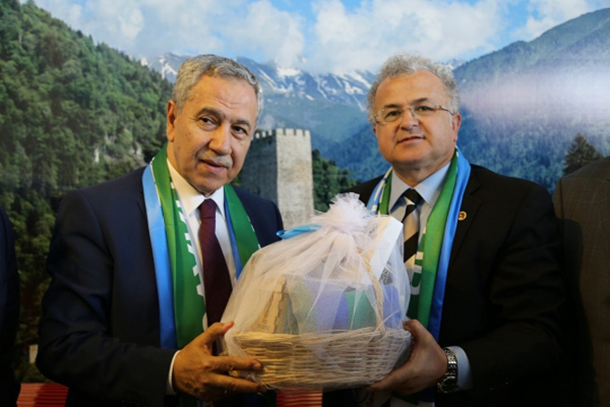 bulent-arinc-ile-resat-kasap.jpg bulent-arinc-ile-resat-kasap.jpg