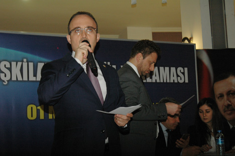 bulent-turan-ak-parti-rize-temayul-yoklamasi.jpg